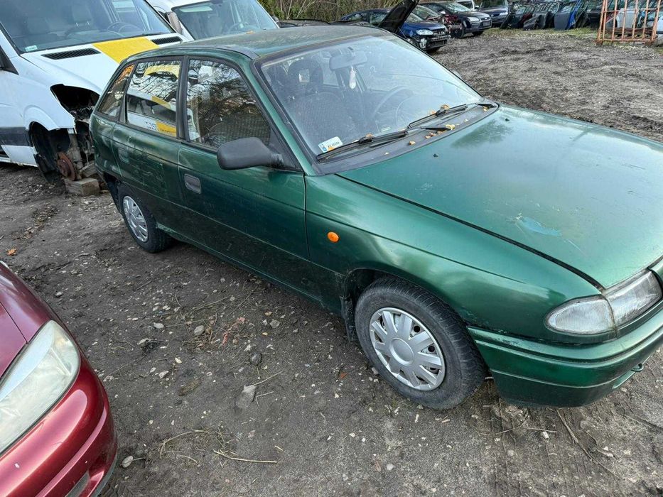 na części sprzęgło maglownica wnętrze kompresor opel astra f