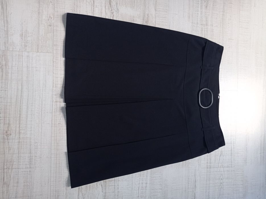 Czarna spódniczka rozm.42