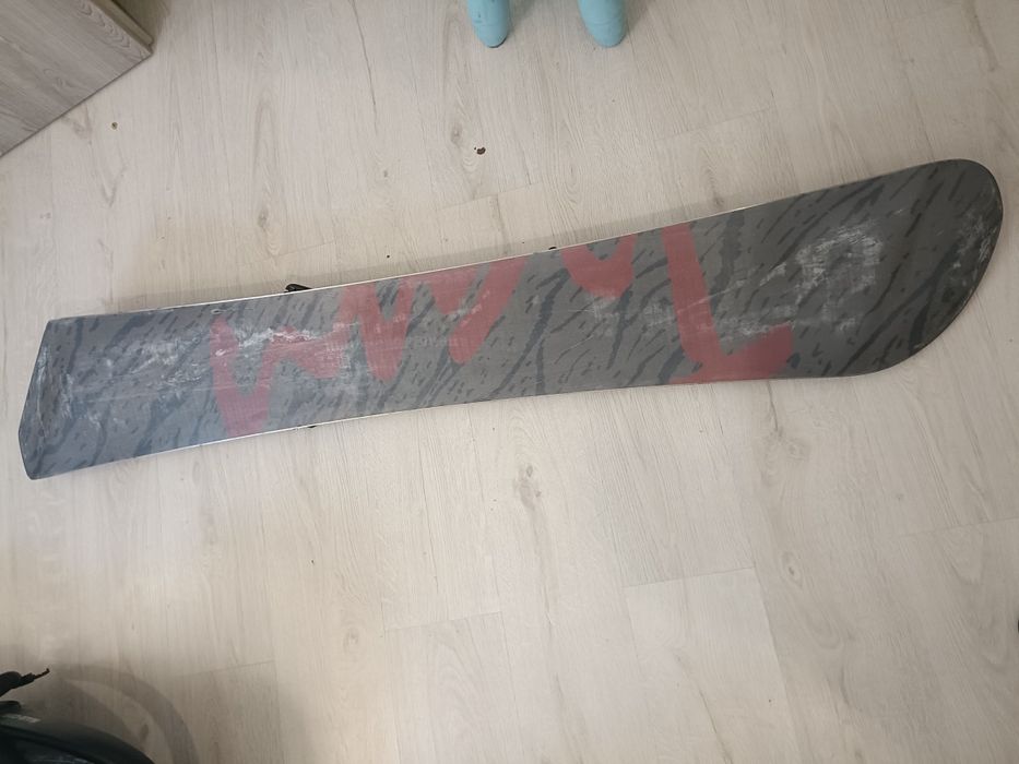 Deska snowboardowa