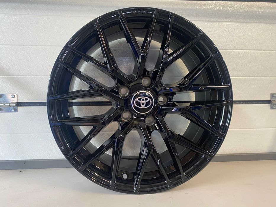 Alufelgi 17 5x114,3 Toyota Auris Avensis C-HR Corolla Cross Camry RAV4