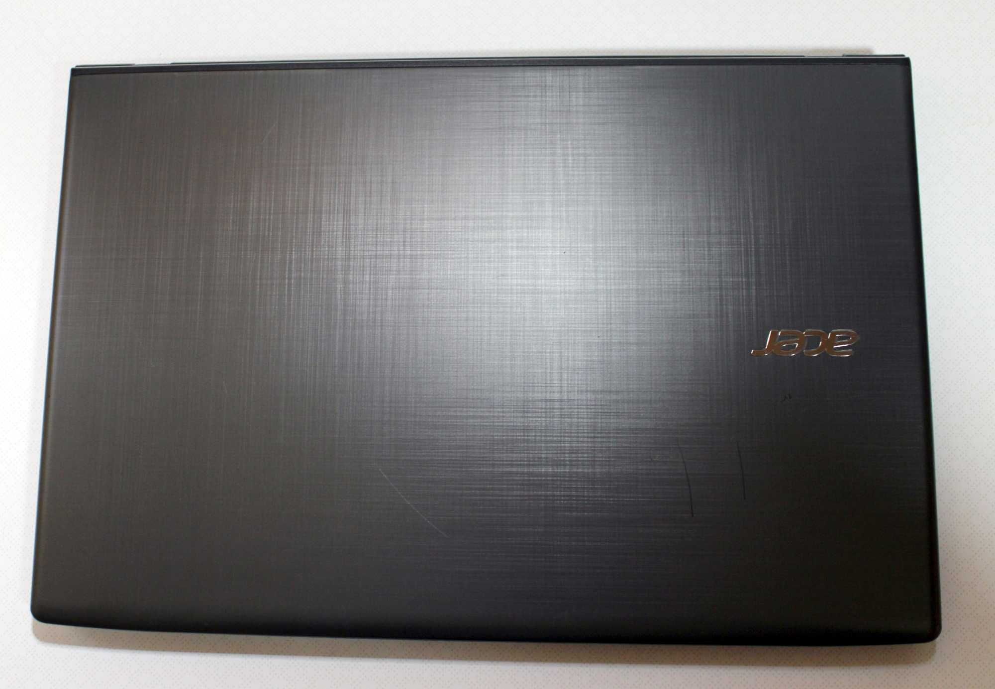 Acer Aspire E5-575 i3-7100U/8Gb/256 SSD/IntelHD 620/FHD/DVDRW/Win11