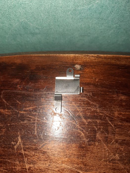 Peça metálica usada para Sony Vaio VGN-FE31M - 3x2,1 cm