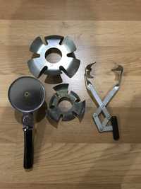 Закаточный ключ (машинка закаточная), щипцы для банок, подставки