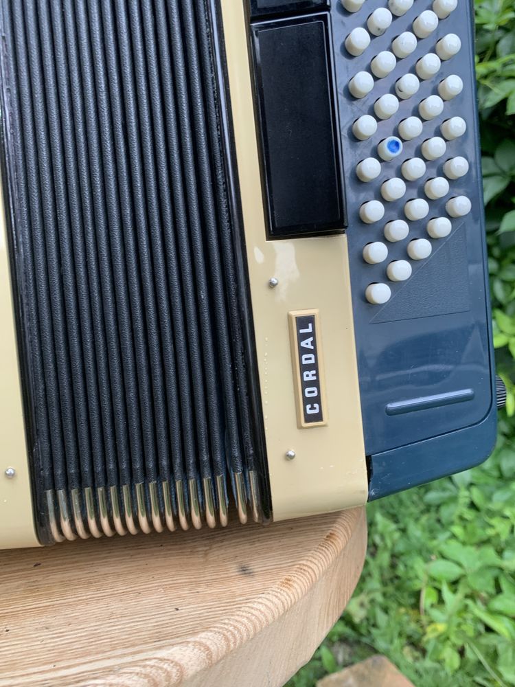 Akordeon weltmeister cordal 80 basów