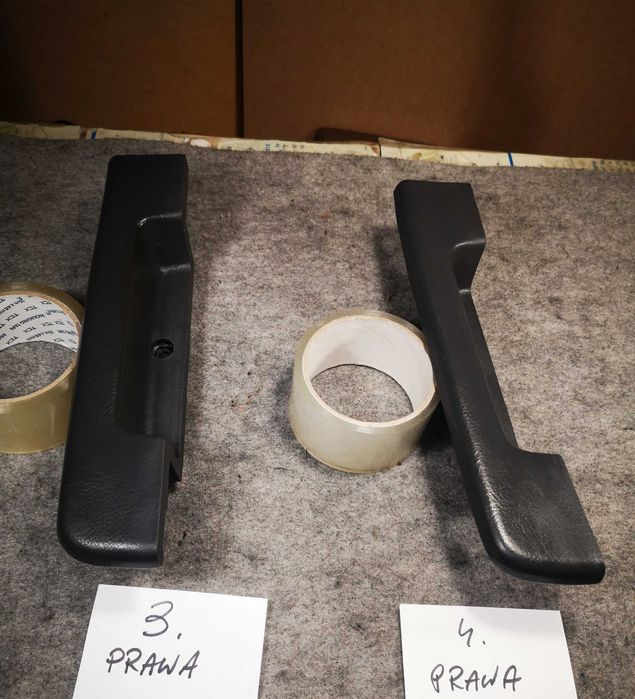 Rączki/uchwyty drzwi przednich Nissan Patrol Y60 - PRAWE