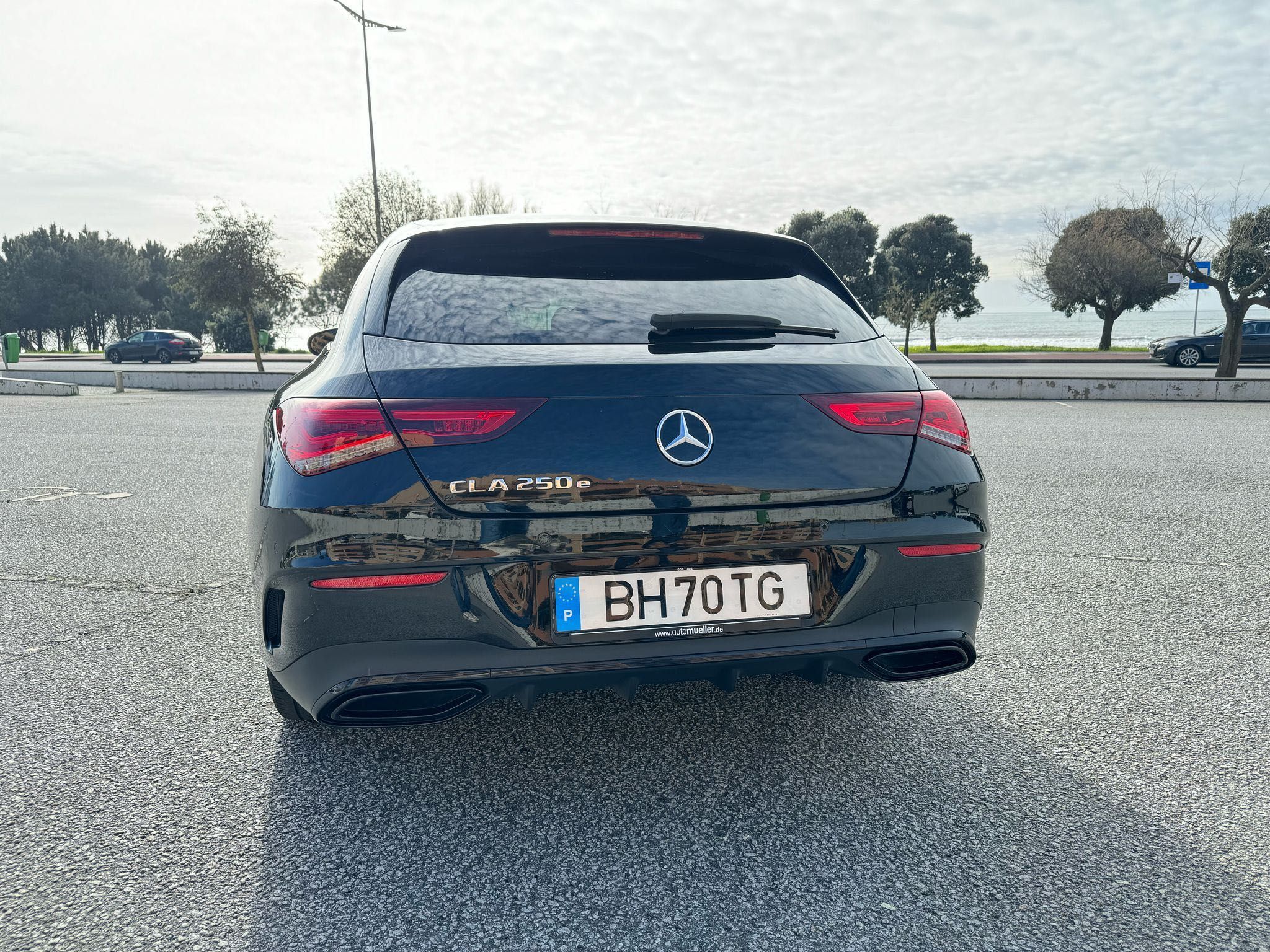 Mercedes CLA 250e AMG IVA Dedutível + Garantia Fábrica