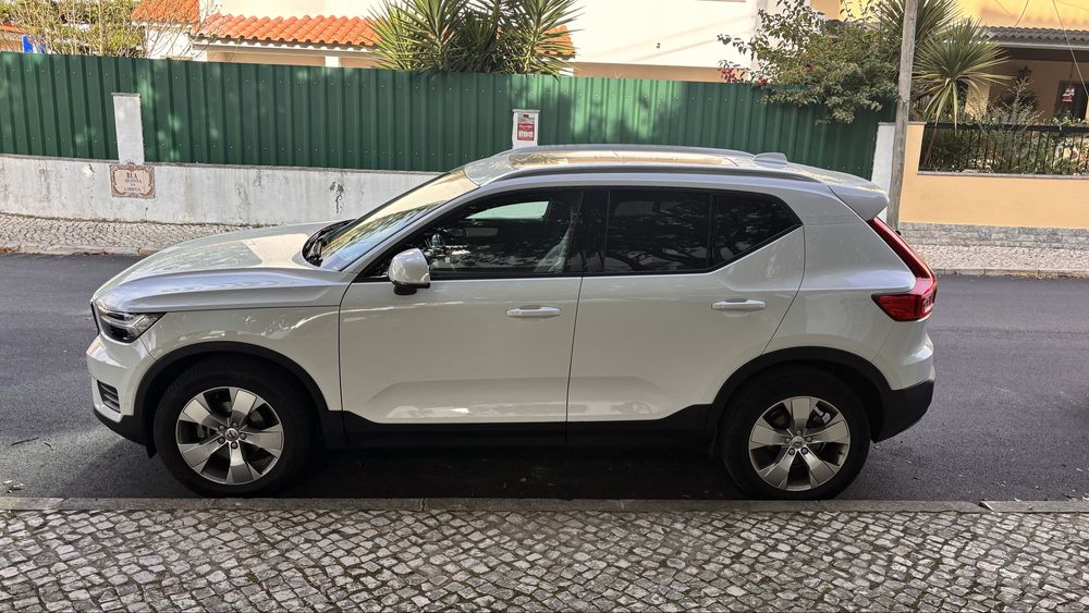 Volvo XC40 T3 Gasolina Teto Panorâmico