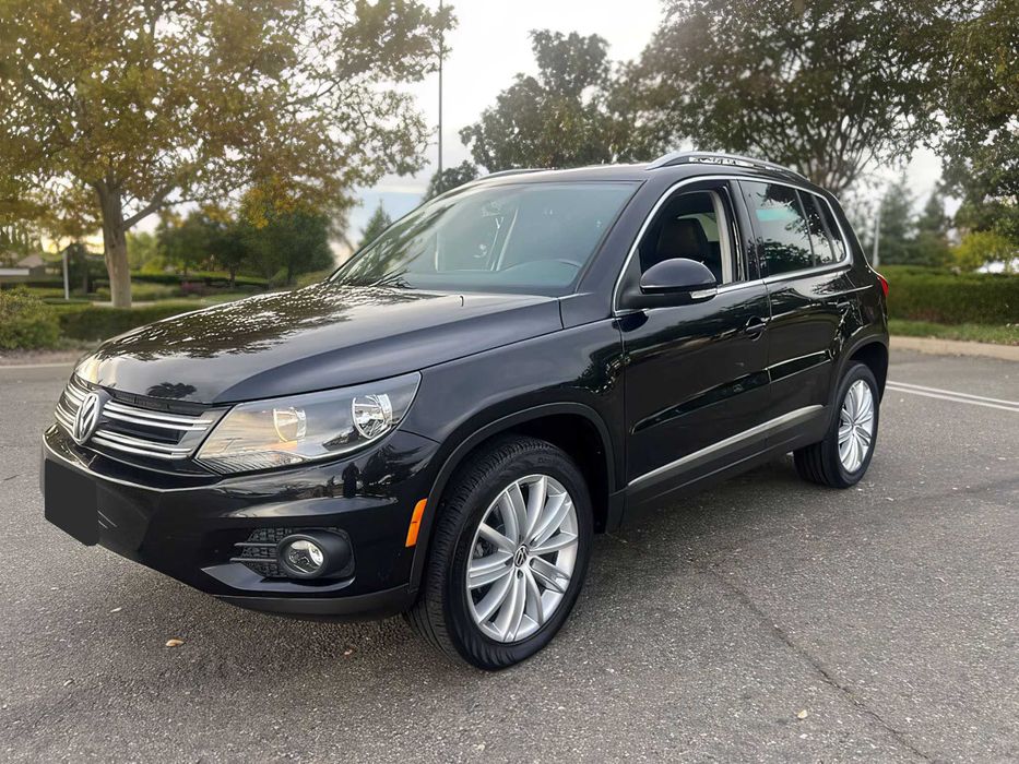 Volkswagen Tiguan      2014