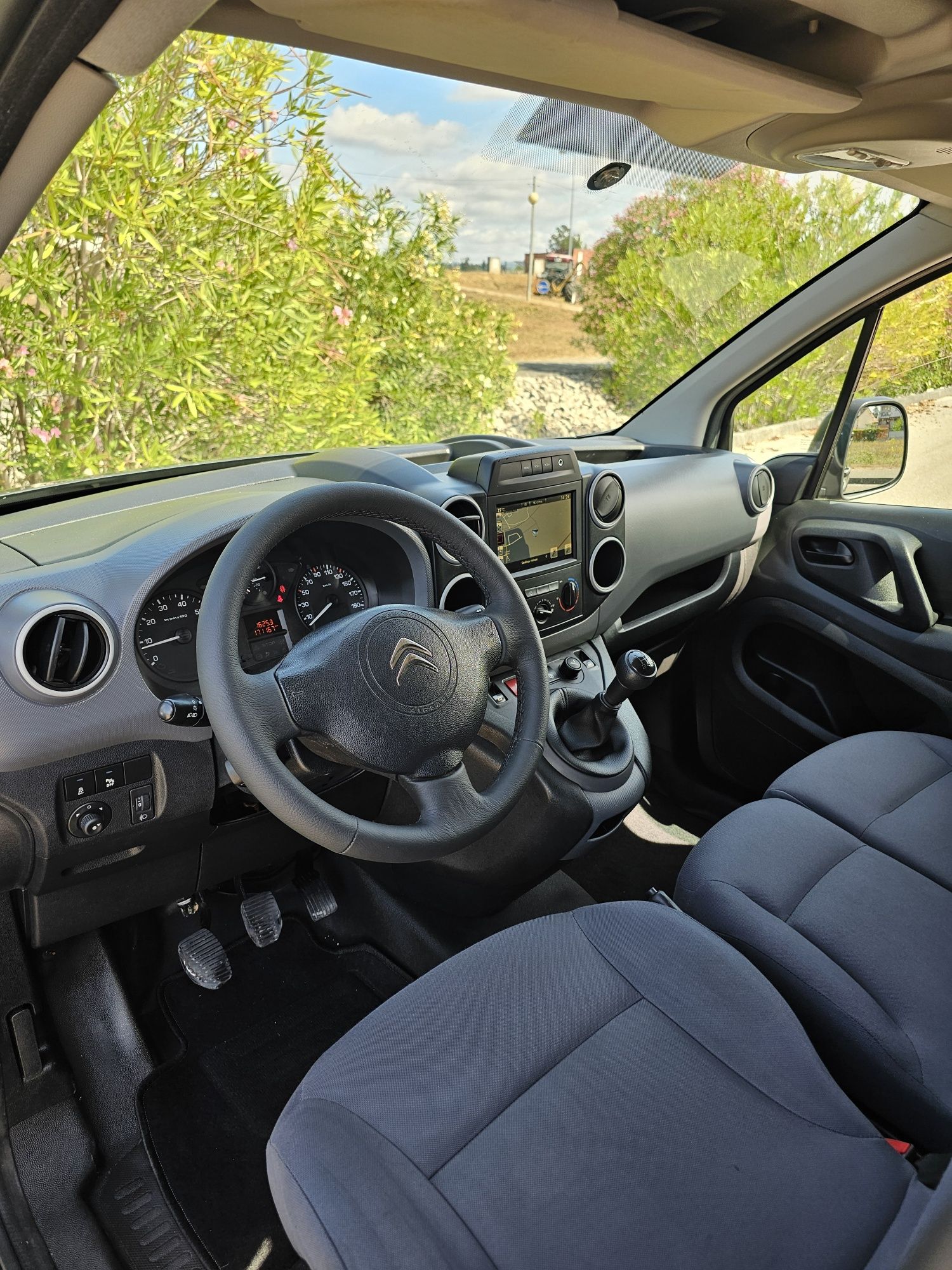 Citroen Berlingo 1.6 hdi iva dedutivel