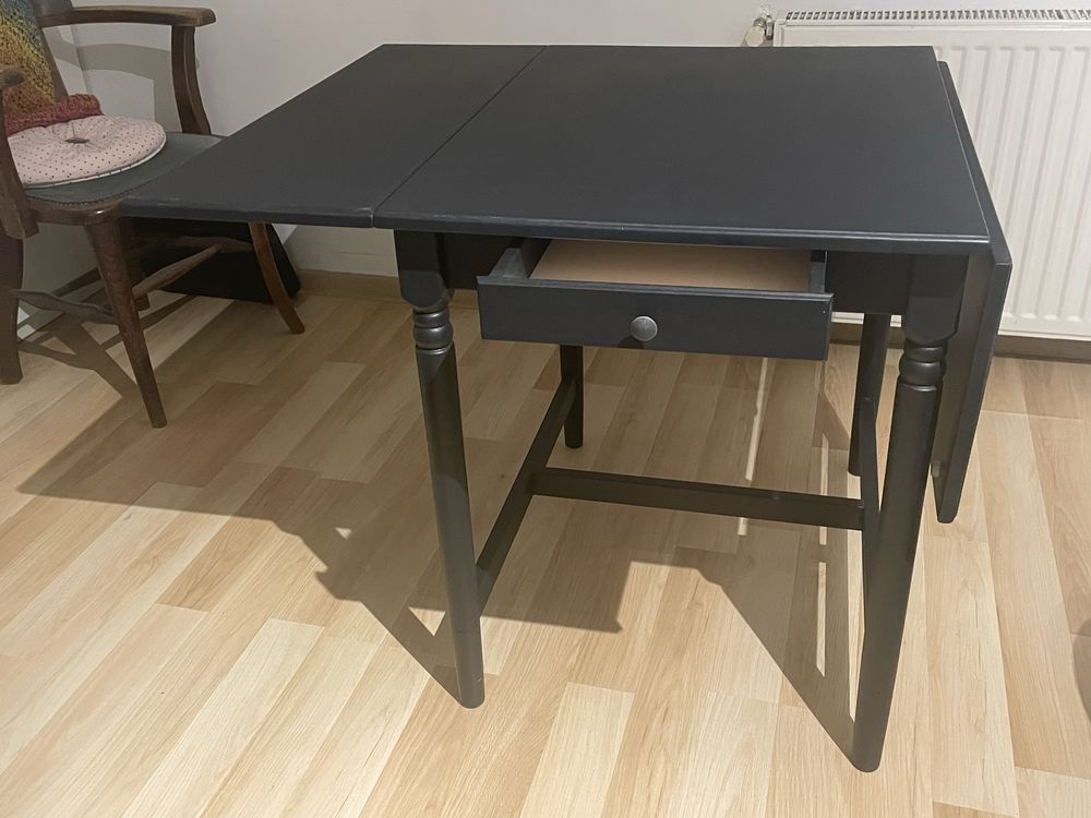 Drewniany stolik składany Ingatorp czarny Ikea