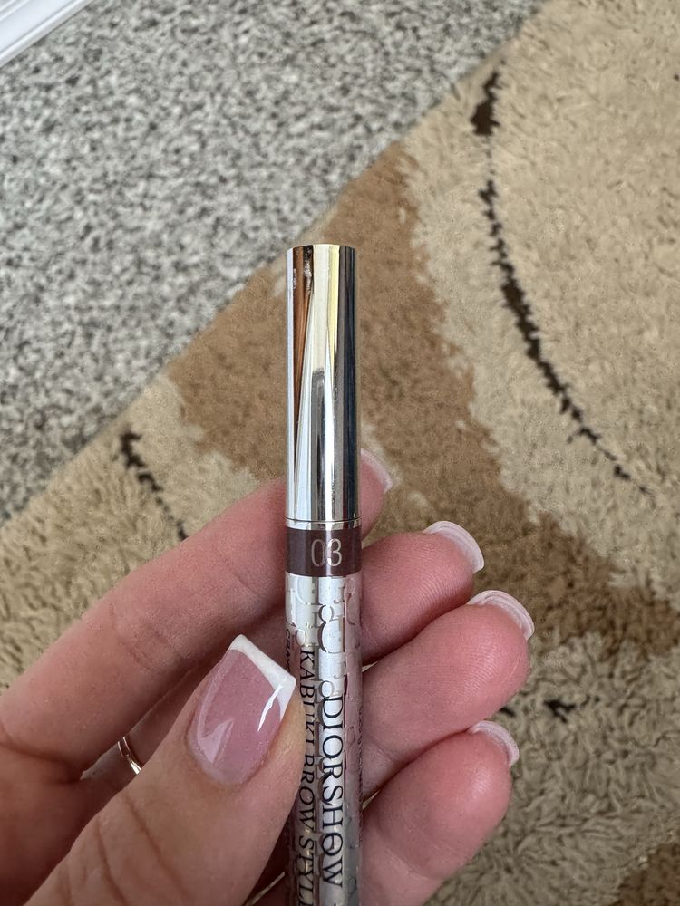 Олівець для брів Dior