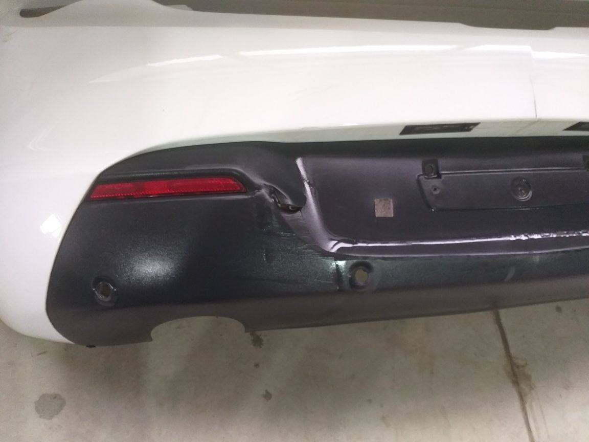 Zderzak tył Opel Astra J GTC  kolor z40r