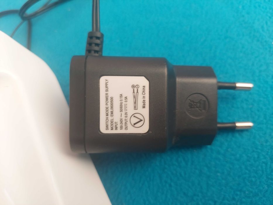 Phillips AJ3123 електронний годинник радіо радіобудильник