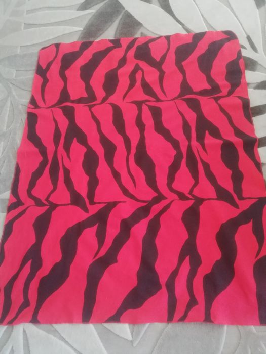 Obrus na ławę lub stolik