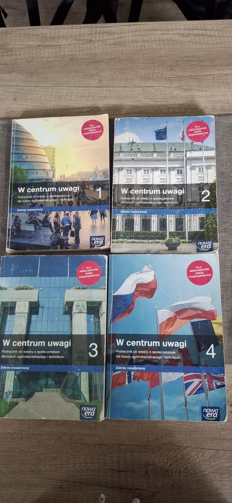 W centrum uwagi zakres rozszerzony  2