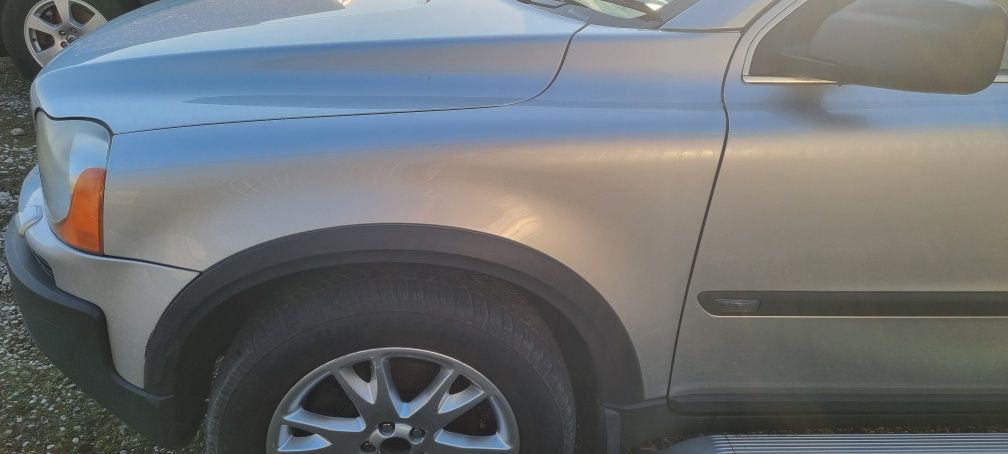 Kompletny Przód Zderzak Maska Lmpy Volvo XC90 kod 426 Srebrny Xenon