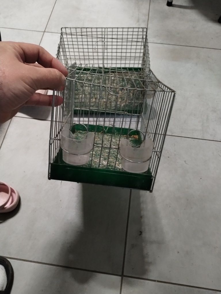 Sprzedam klatki dla kanarka