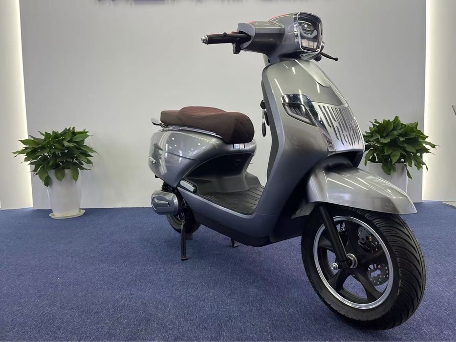 Оренда, прокат елеутроскутера , скутер, мопед