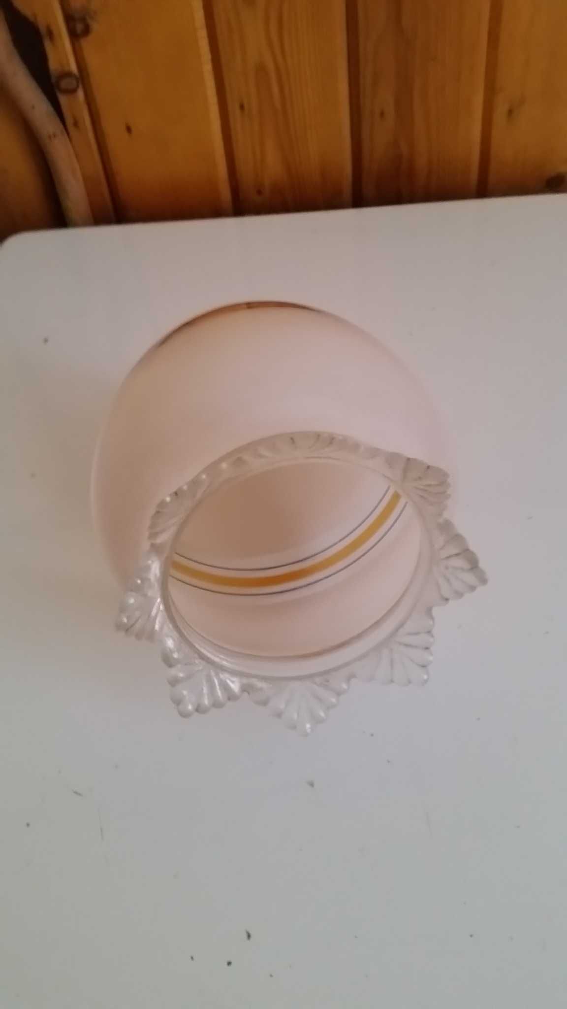 Klosz do lampy wiszącej, żyrandola z Prl.
