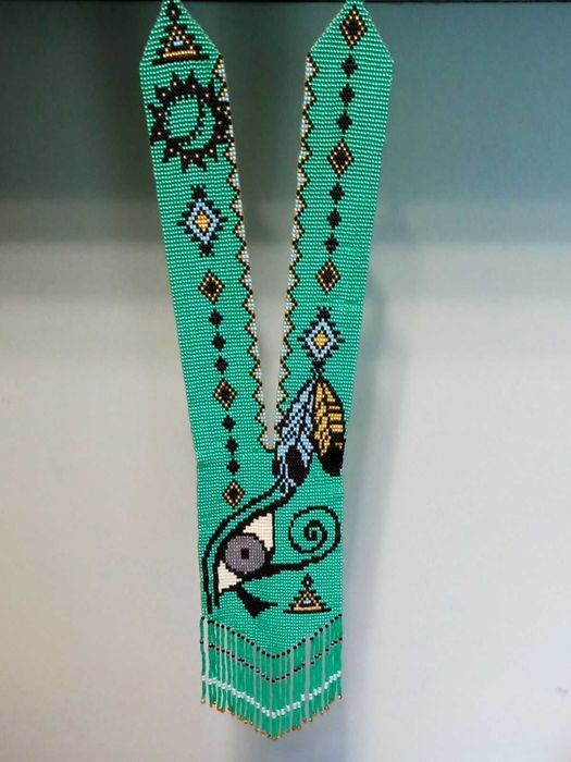 Стильні прикраси з бісеру Бижутерия