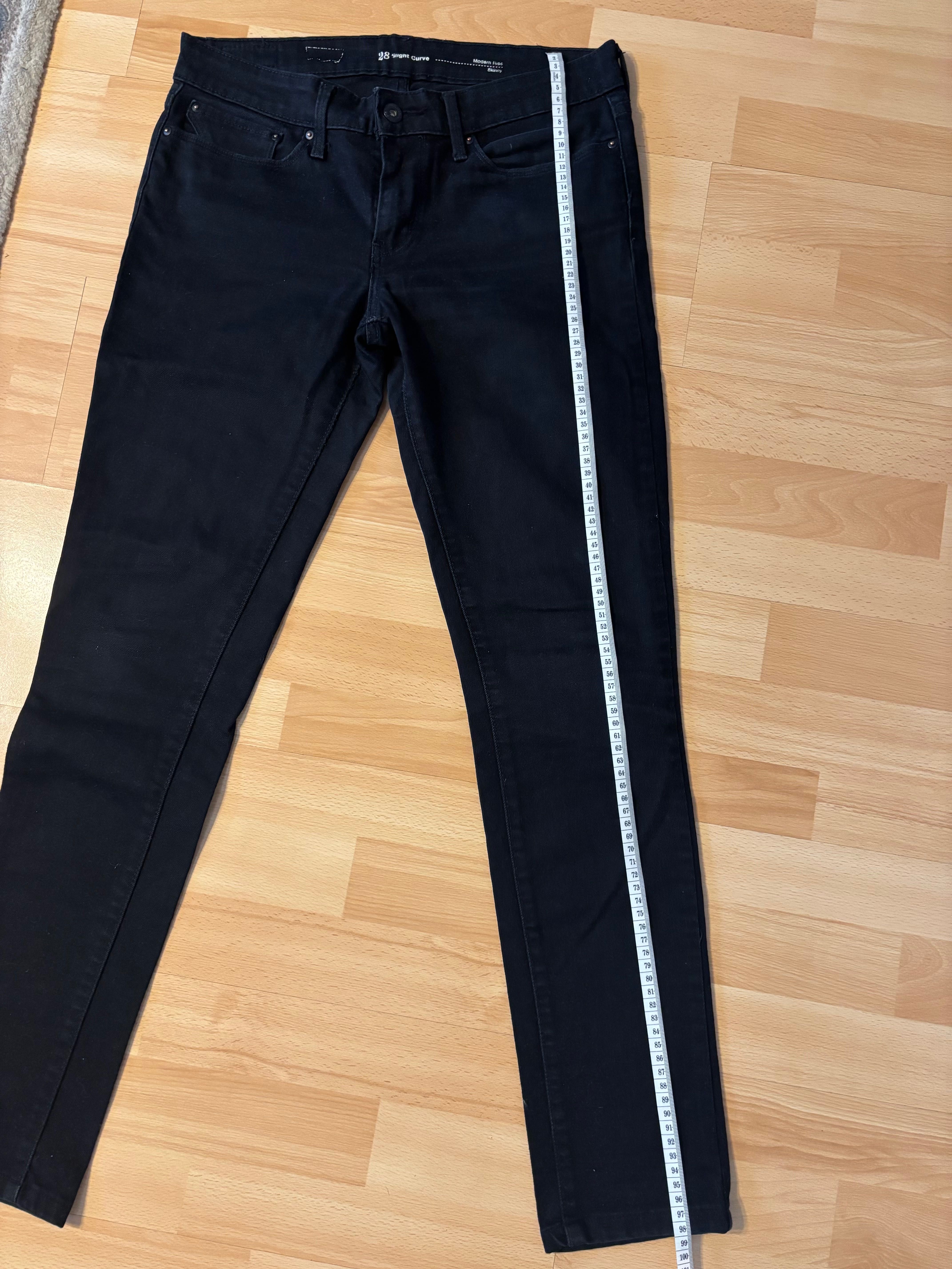 Czarne jeansy Levi’s