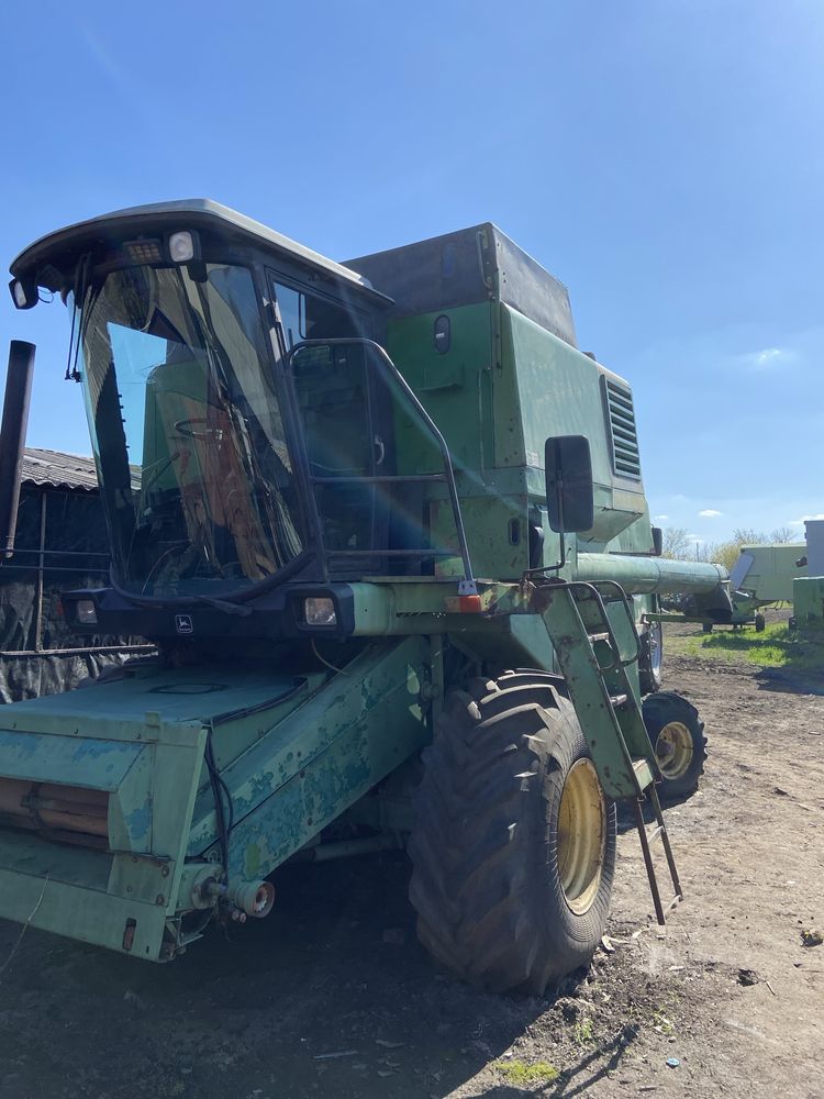 John Deere 1177.