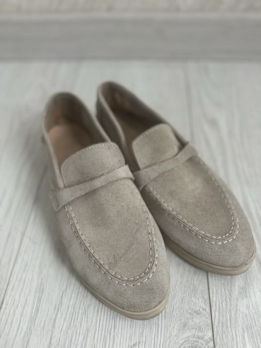 Лоферы, мокасины в стиле бренда