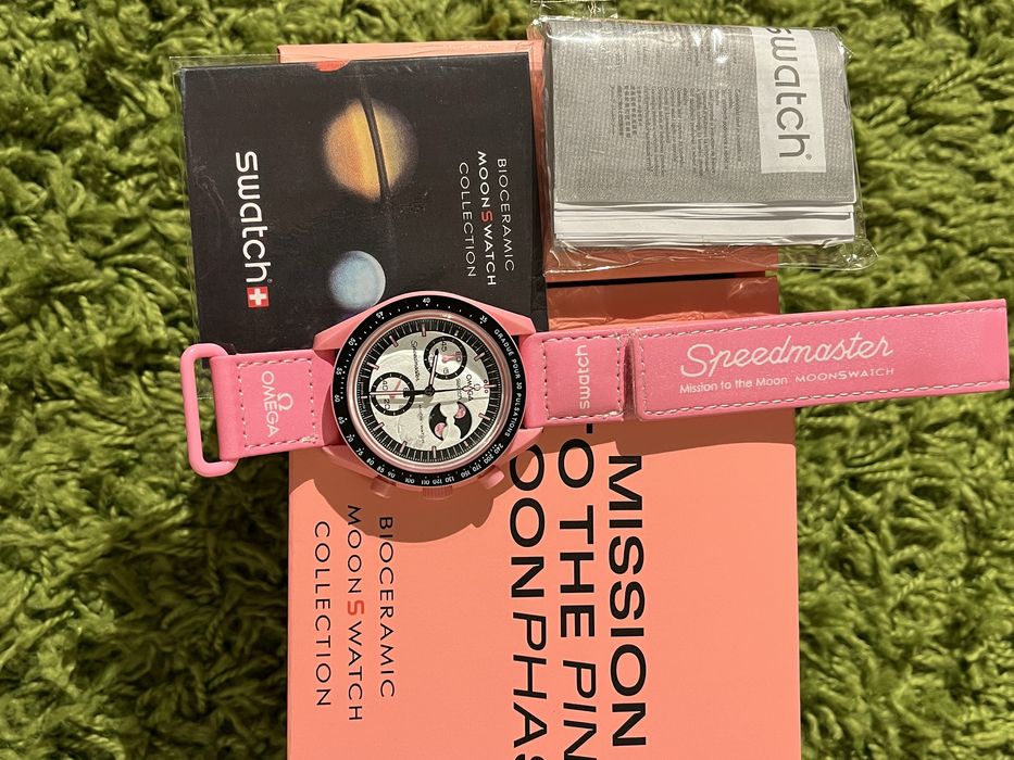 Relógio Swatch mission to the pink  moon Phase