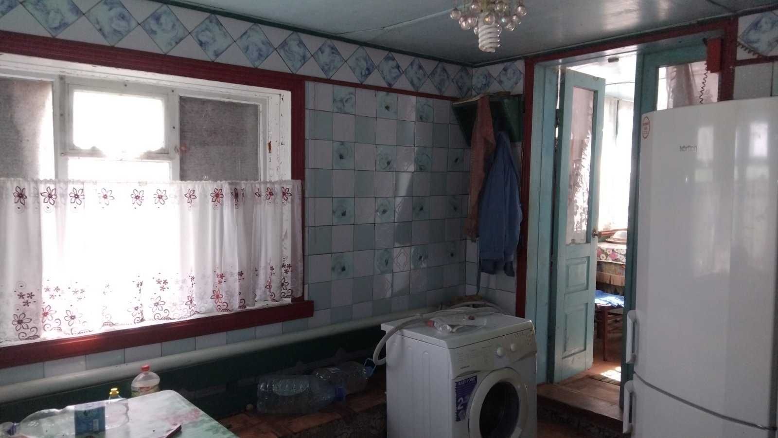 Домоволодіння в с. Яснозір'я (санвузол, піч з лежанкою, 3 фази) (п3)