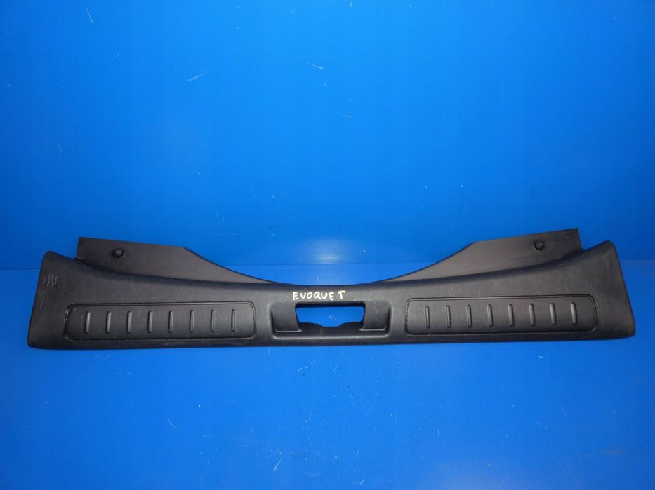 RANGE ROVER EVOQUE I L538 OSŁONA PASA TYLNEGO BAGAŻNIKA TYŁ