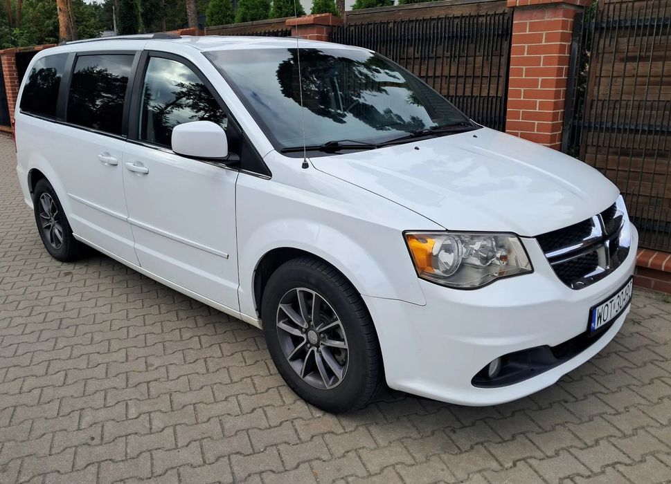 Dodge Grand Caravan Dodge Grand Caravan 3,6 Voyager van amerykański, 2017.