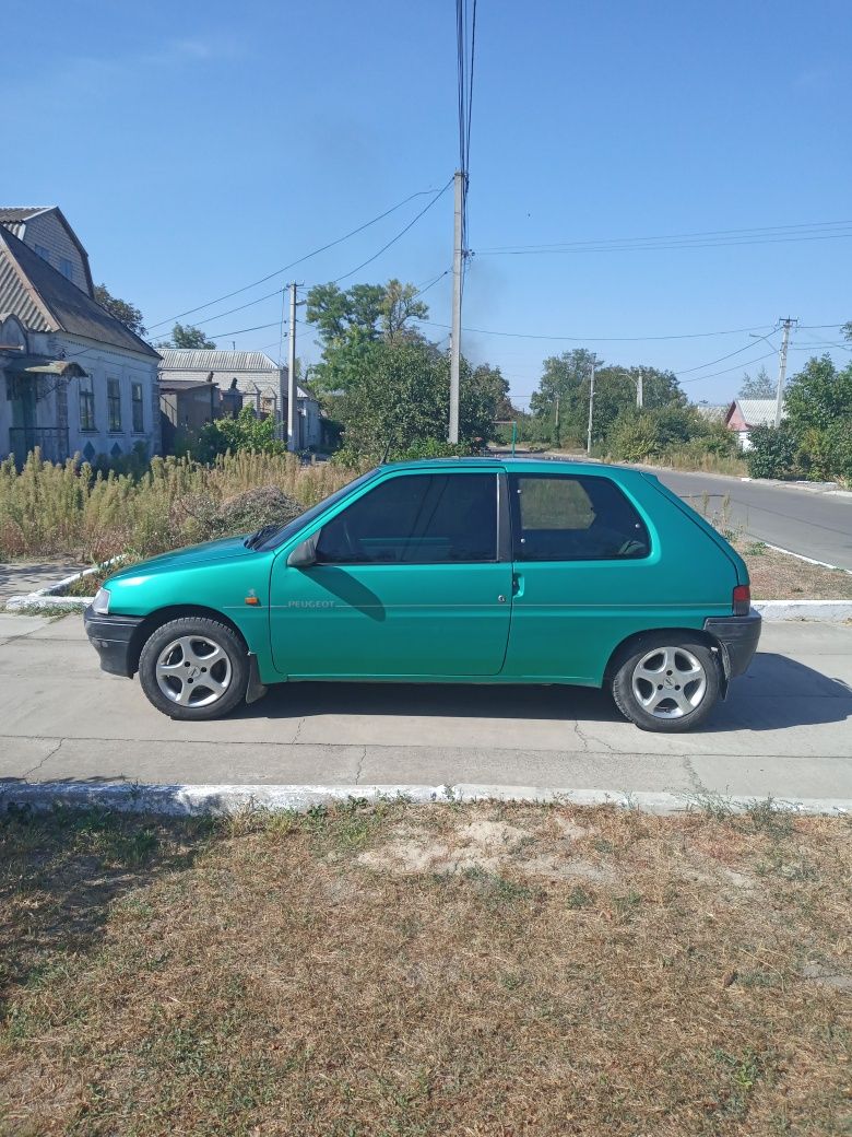 Авто PEUGEOT 106