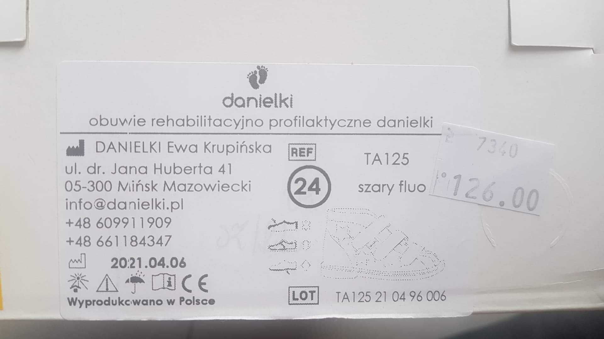 Buty/ papcie Danielki rozmiar 24