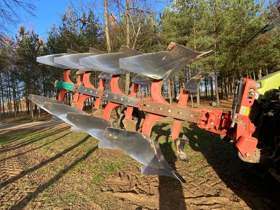 Pługi gregoire besson 4 skibowe obrotowe