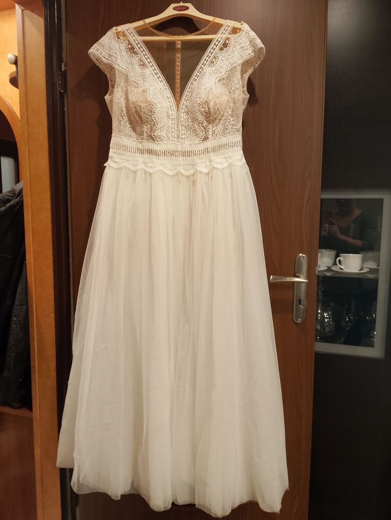 Suknia ślubna na sprzedaż!