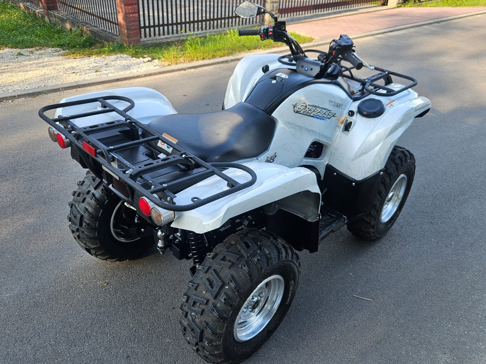 Yamaha grizzly 700 SPECIAL Edition Zadbana Idealna niski przebieg Yfm