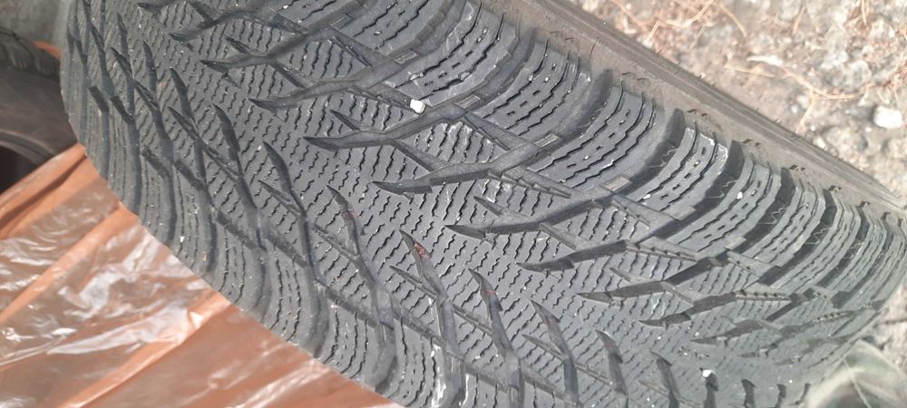 Шини зимові Nokian Tyres 225/55/R18, 4 шт.