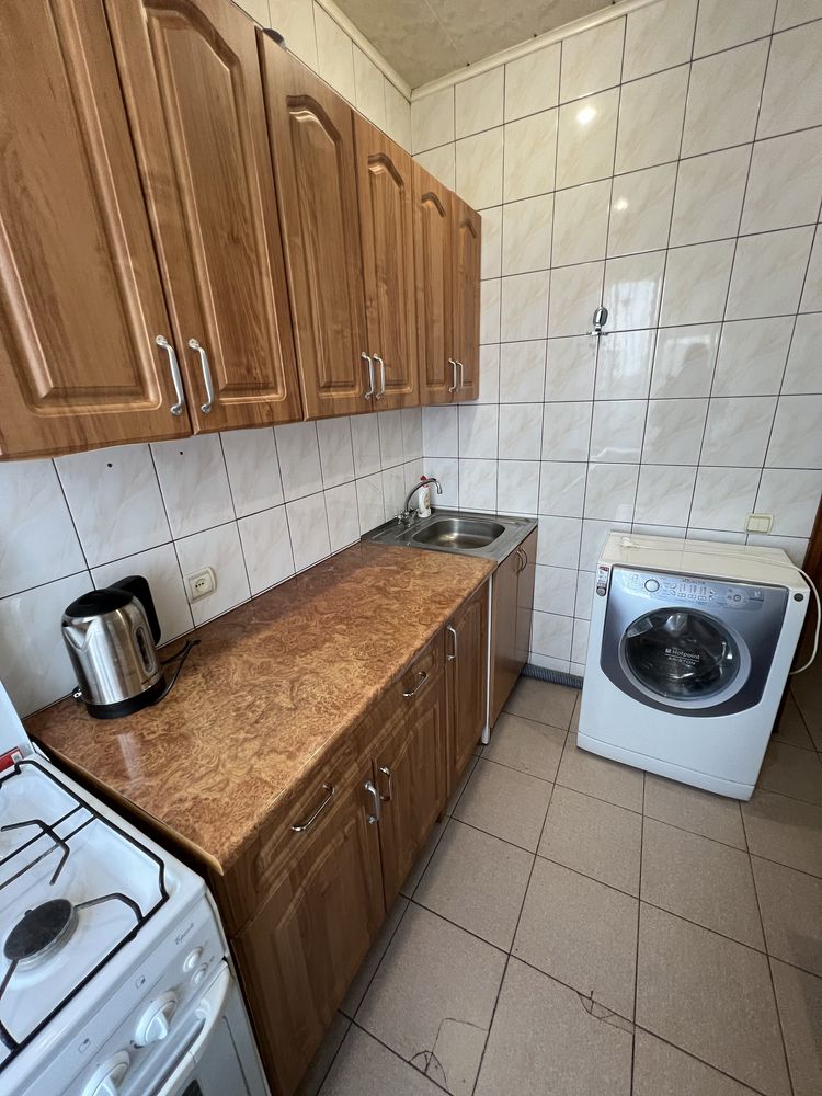 Продам 1 комнатную квартиру , метро Левада (проспект Гагарина)