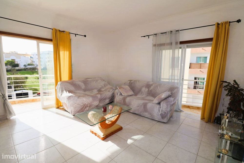 Apartamento T3 espaçoso e luminoso no centro de Lagos