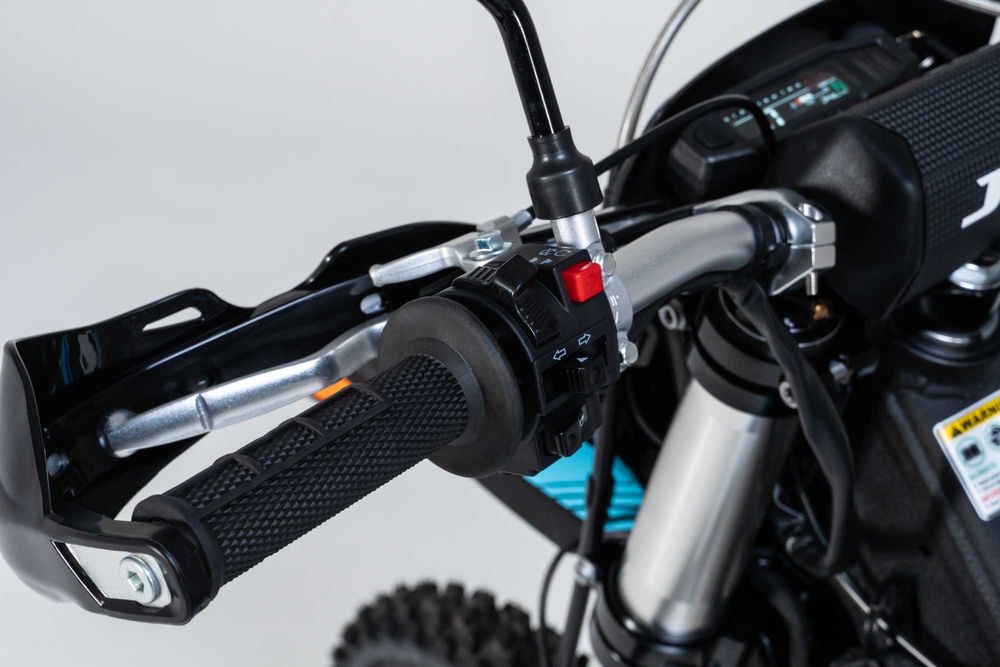 Мотоцикл JHL LX 4 300