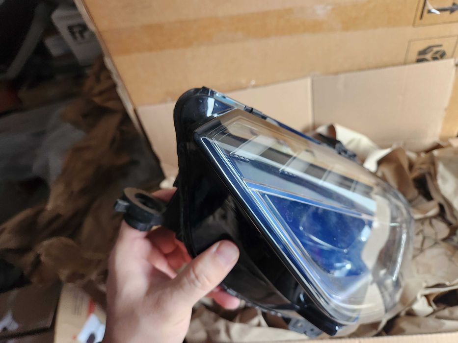 Ціла Audi A4 B9 2020- передня ліва FULL LED фара Європа 8W0941033D