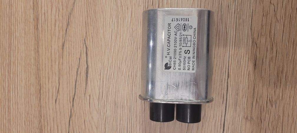 Kondensator capacitor CH85 2100V-AC