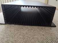 Radiator, profil kompozytowy, 20 cm długości i 13cm szerokość.