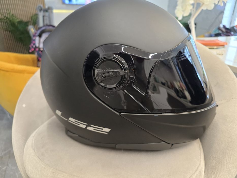 Capacete LS2 Strobe M e L