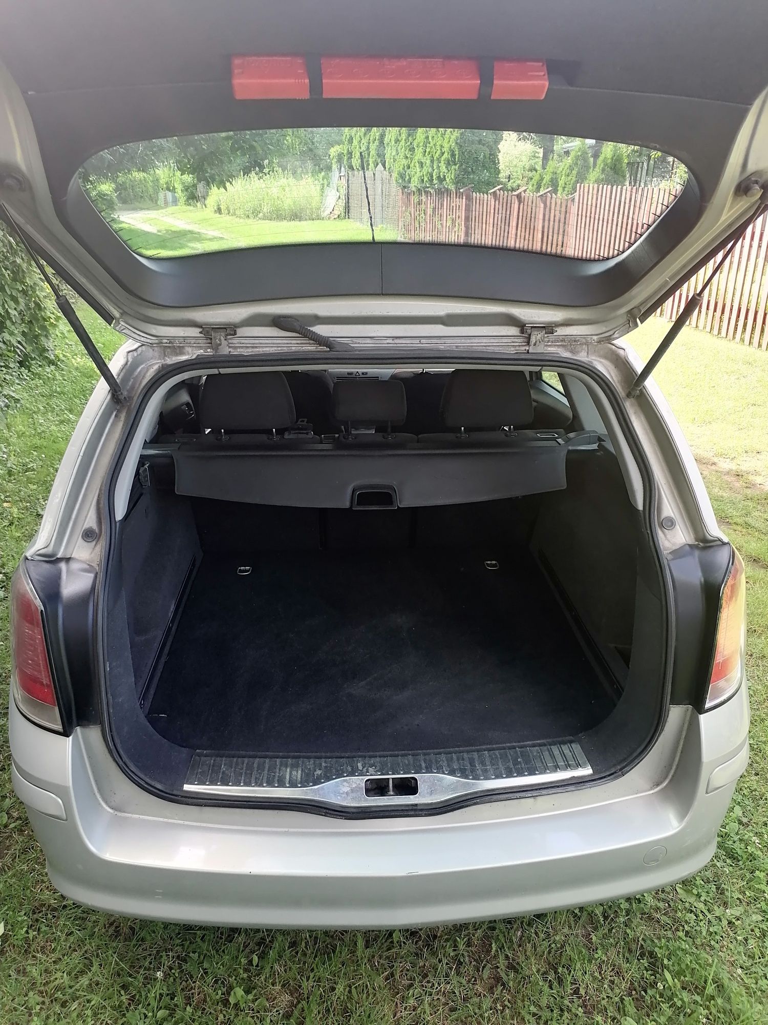 Opel Astra III Combi 1,7 CDTI 2004r