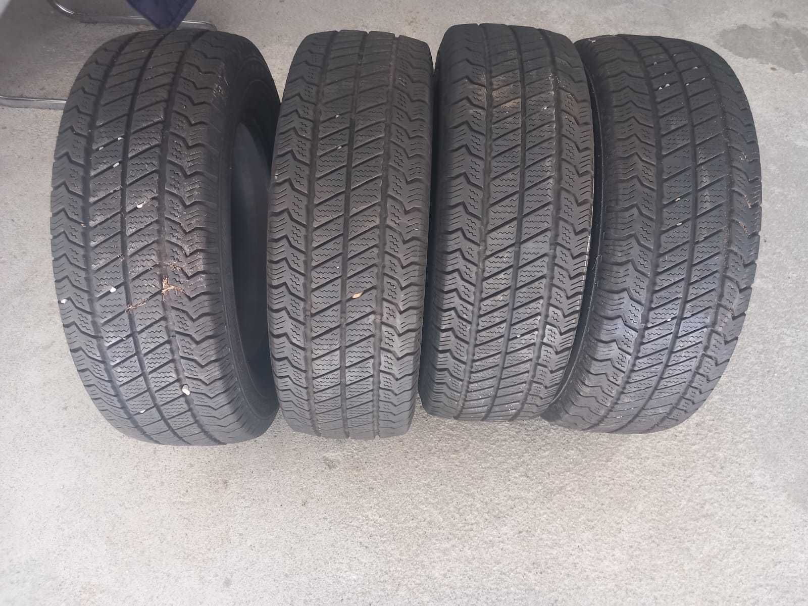 4 pneus 215/65R16 C Barum seminovos