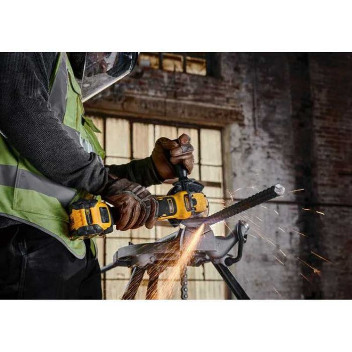 DeWALT DCG416VSN регулят. болгарка акум. 125мм 3000-9000 об/хв