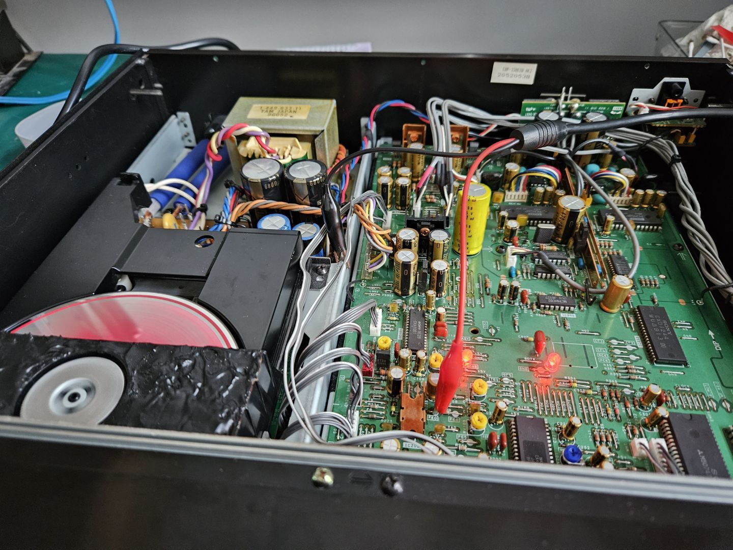 SONY cdp 338 ESD po renowacji w HiFiSurgery +orginalny pilot

Sprzedam