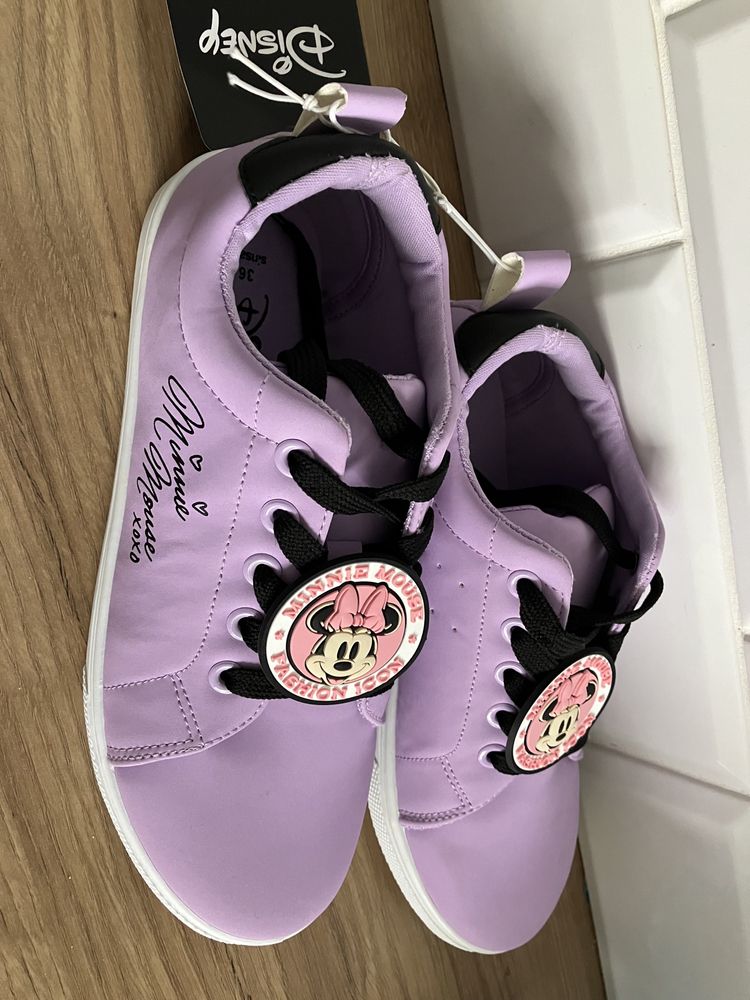 Nowe buty minnie r.36