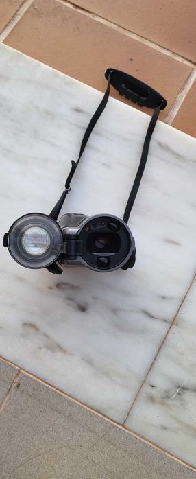 Máquina fotográfica Canon epoca design muito original